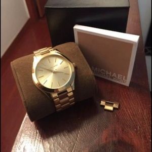 Michael Kors MK 3197 stainless steel watch.